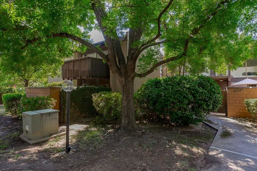 2294 Woodside Lane #9, Sacramento, CA 95825 - #2