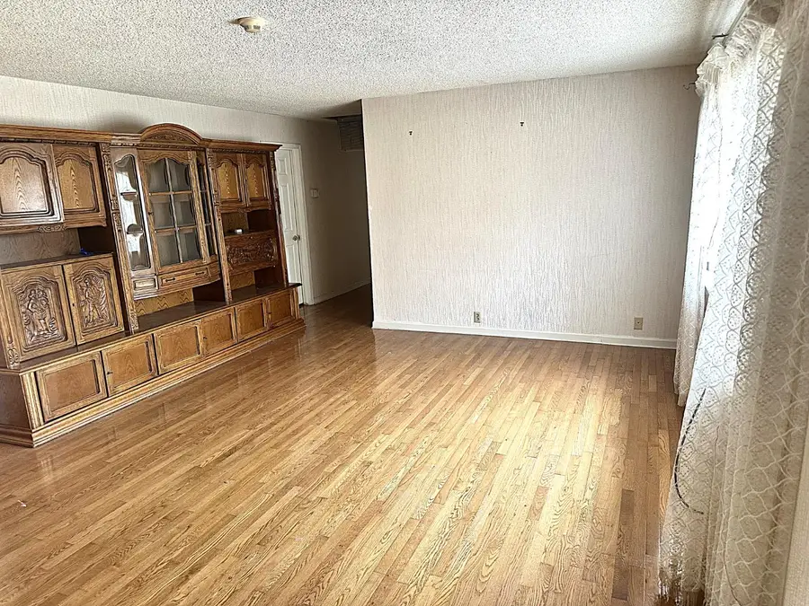 5764 Alicia Avenue, Linda, CA 95961 - #2