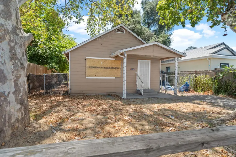 3824 25th Avenue, Sacramento, CA 95820 - #3