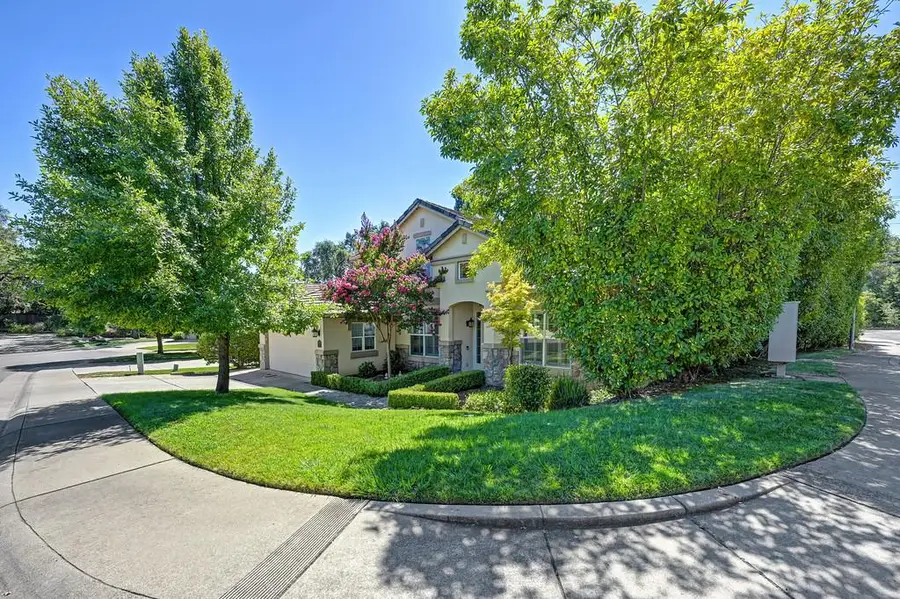 5825 Oak Place Court, Fair Oaks, CA 95628 - #3