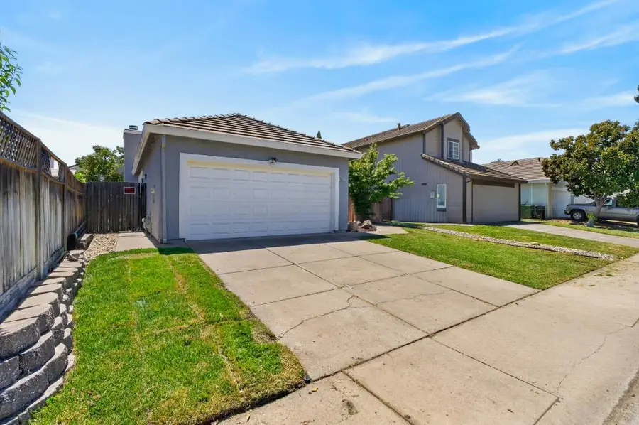 9024 Beryl Creek Way, Elk Grove, CA 95758 - #3