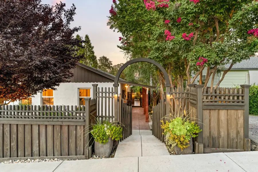 140 Clark Street, Auburn, CA 95603 - #2