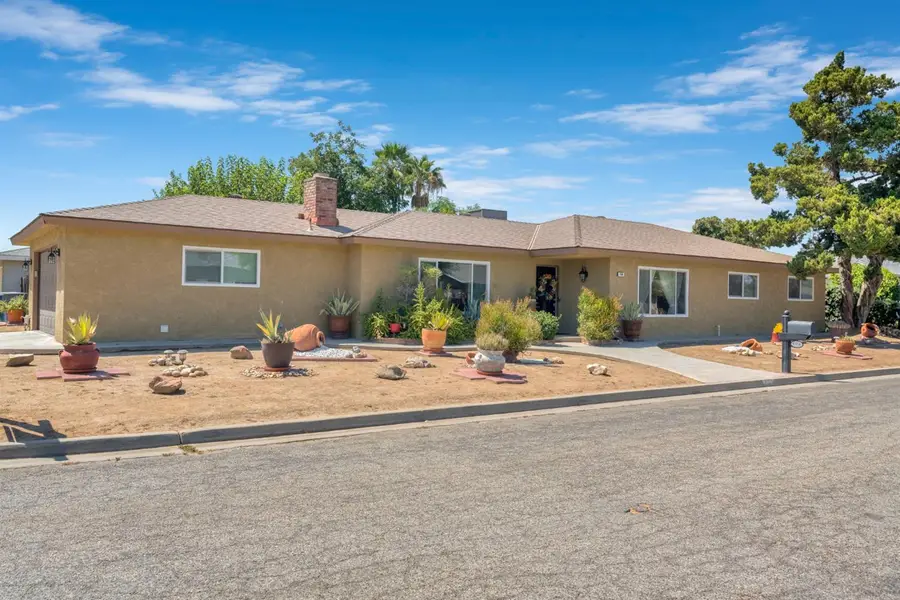 404 Fall Avenue, Madera, CA 93637 - #2
