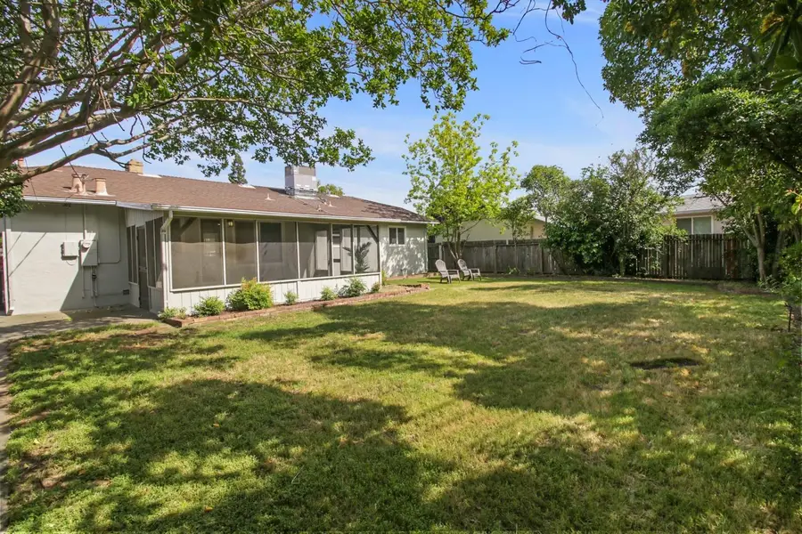 2824 Berkshire Way, Sacramento, CA 95864 - #2