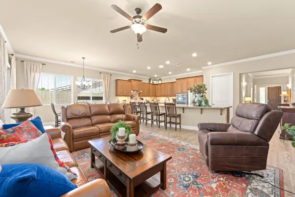 706 Mousebird Ct, Lincoln, CA 95648