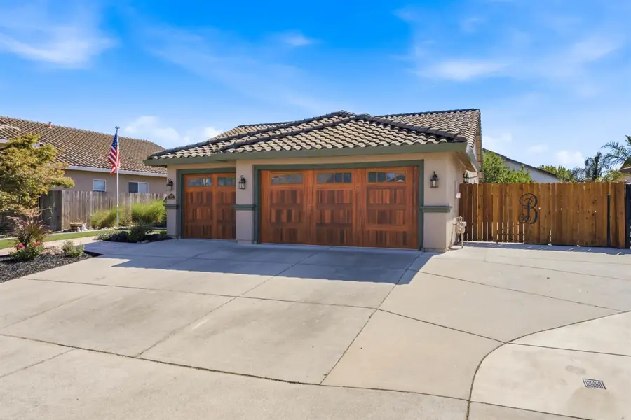 1014 Elk Hills Drive, Galt, CA 95632 - #3