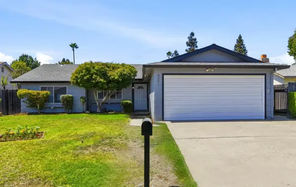 3301 Huntsman Drive, Sacramento, CA 95826
