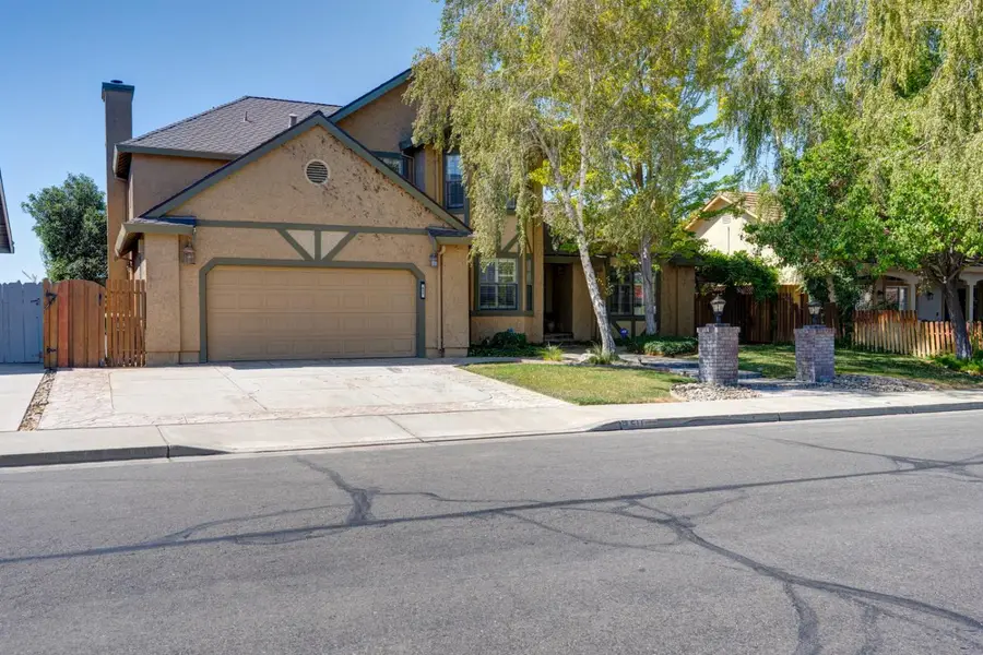 511 Bluff Drive, Los Banos, CA 93635 - #2