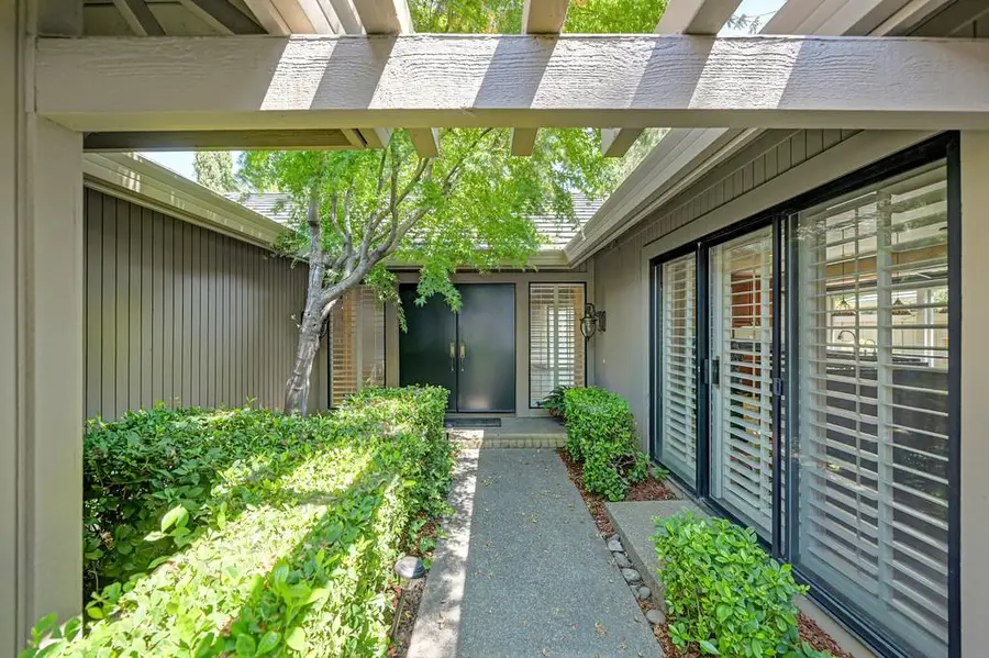 2131 Stony Bar Way, Gold River, CA 95670 - #2
