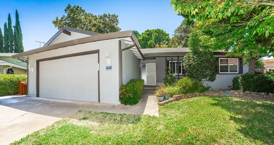 2217 El Cejo Circle, Rancho Cordova, CA 95670 - #2