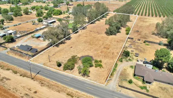 1145 Ella Avenue, Olivehurst, CA 95961