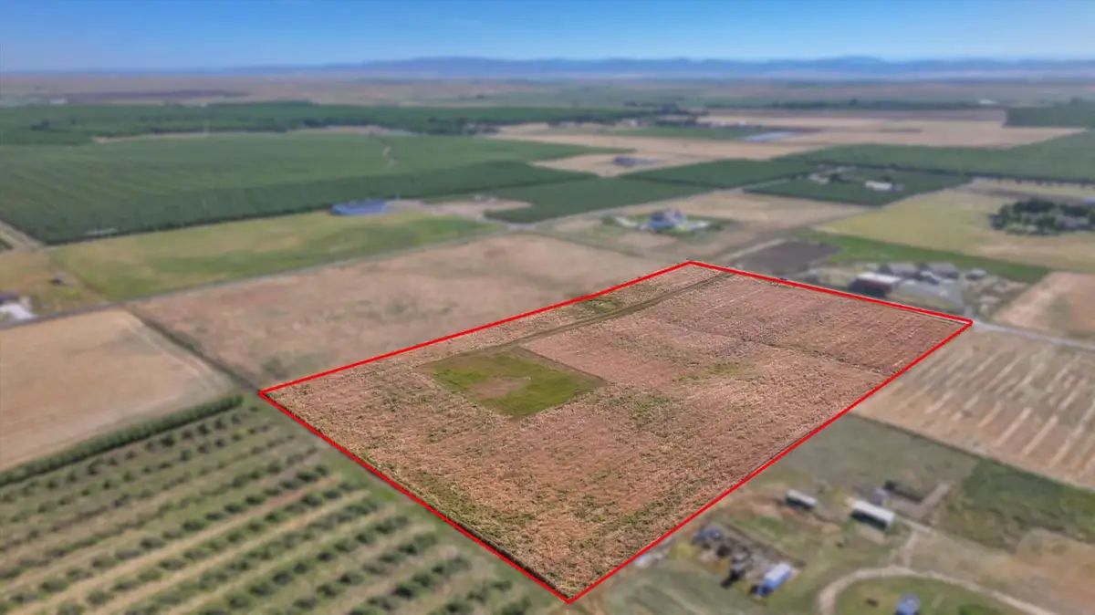 8665 La Castella, Escalon, CA 95320 - #1