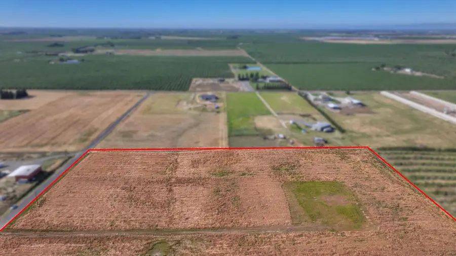8665 La Castella, Escalon, CA 95320 - #3