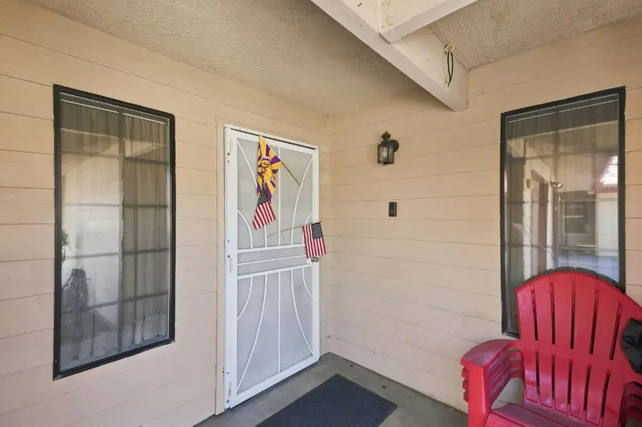 933 Barnett Way, Madera, CA 93637 - #3