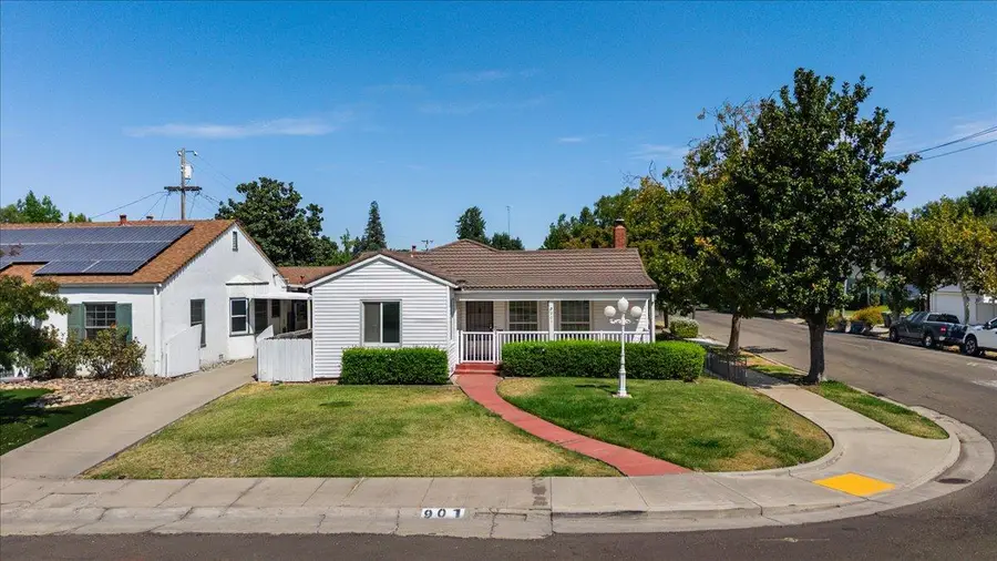 901 S Tuxedo Avenue, Stockton, CA 95204 - #2