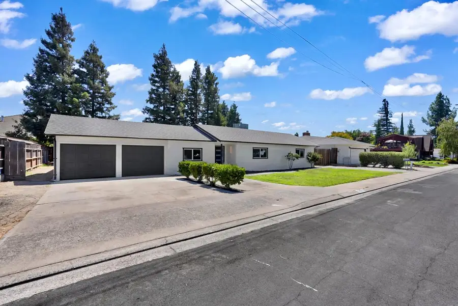 1424 La Salle Drive, Turlock, CA 95382 - #2