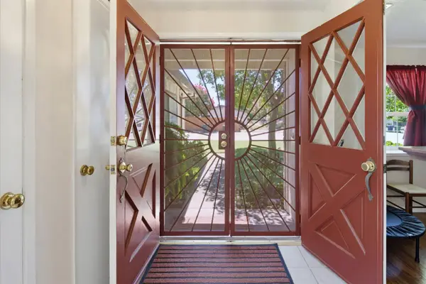 8101 Donnawood Way, Orangevale, CA 95662