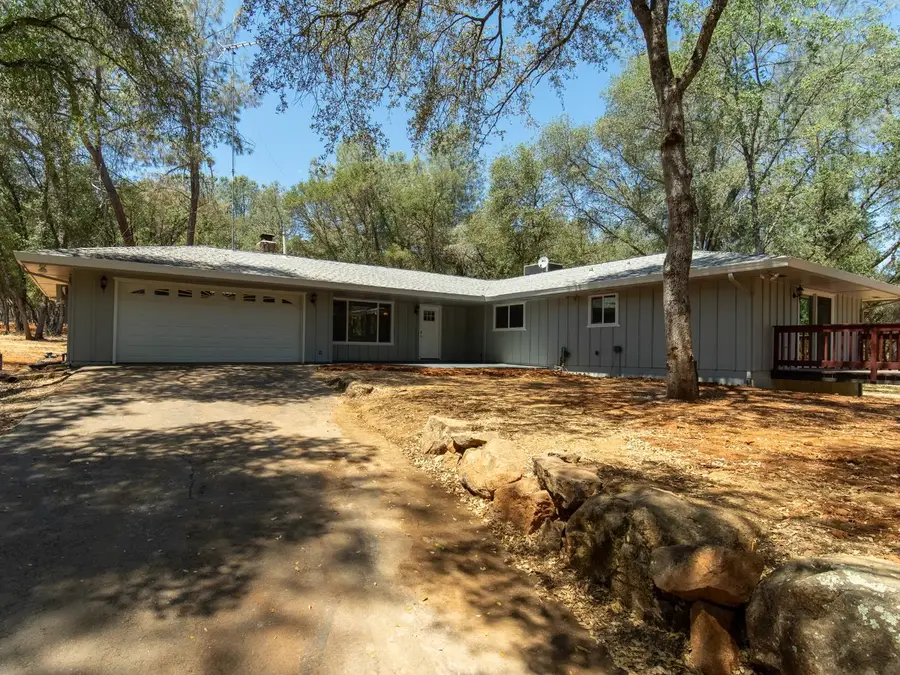 3288 Eastview Drive, Shingle Springs, CA 95682 - #3