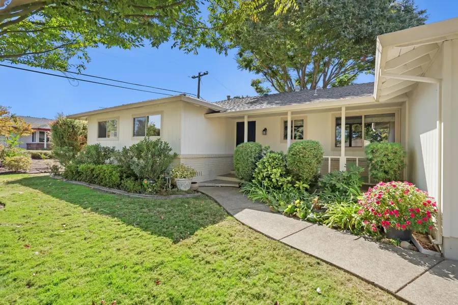 6218 Saint James Drive, Carmichael, CA 95608 - #2