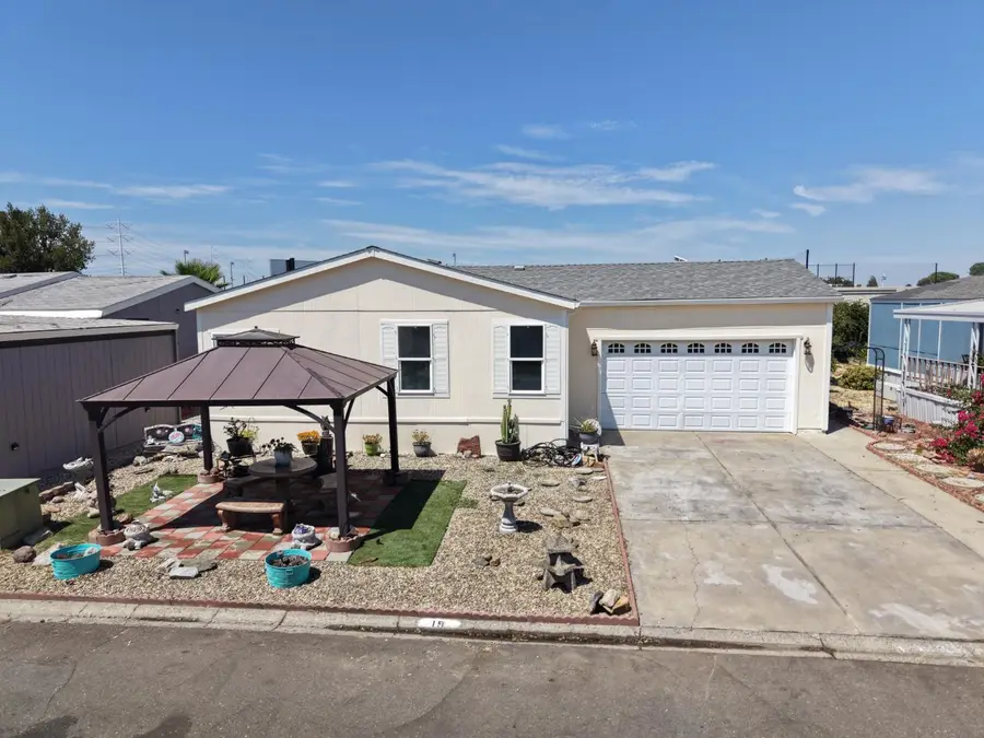 19 Bentley, Sacramento, CA 95823 - #2