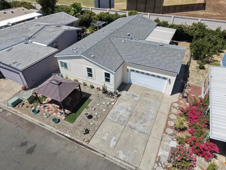 19 Bentley, Sacramento, CA 95823 - #3