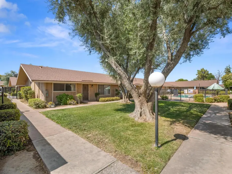 3749 N Fruit Avenue #C, Fresno, CA 93705 - #2