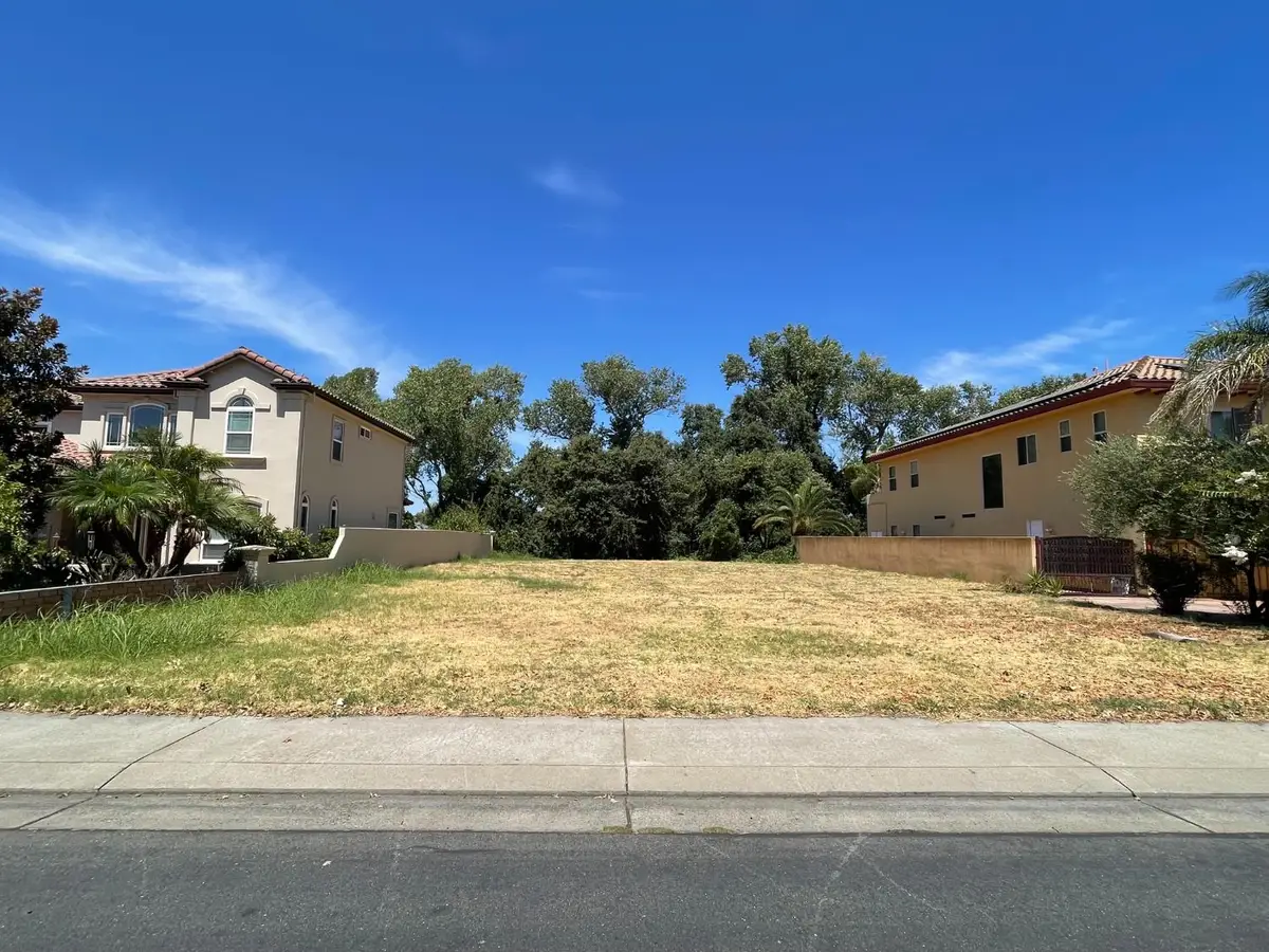 940 Rivercrest Drive, West Sacramento, CA 95605 - #1