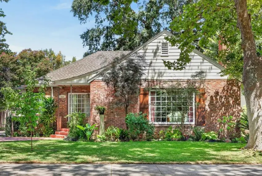 1621 10th Avenue, Sacramento, CA 95818 - #1
