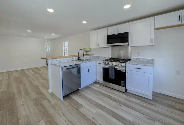 5848 Hobbs Lane #50, Sacramento, CA 95842