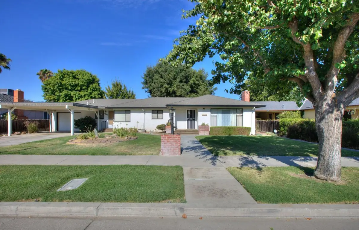 1245 Nevada Avenue, Los Banos, CA 93635 - #1