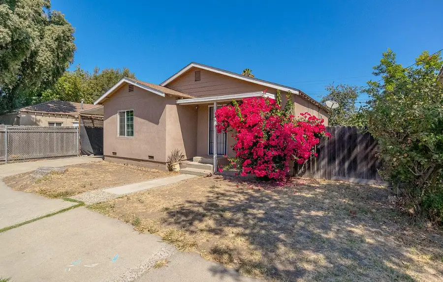 1549 W Orangeburg Avenue, Modesto, CA 95350 - #3