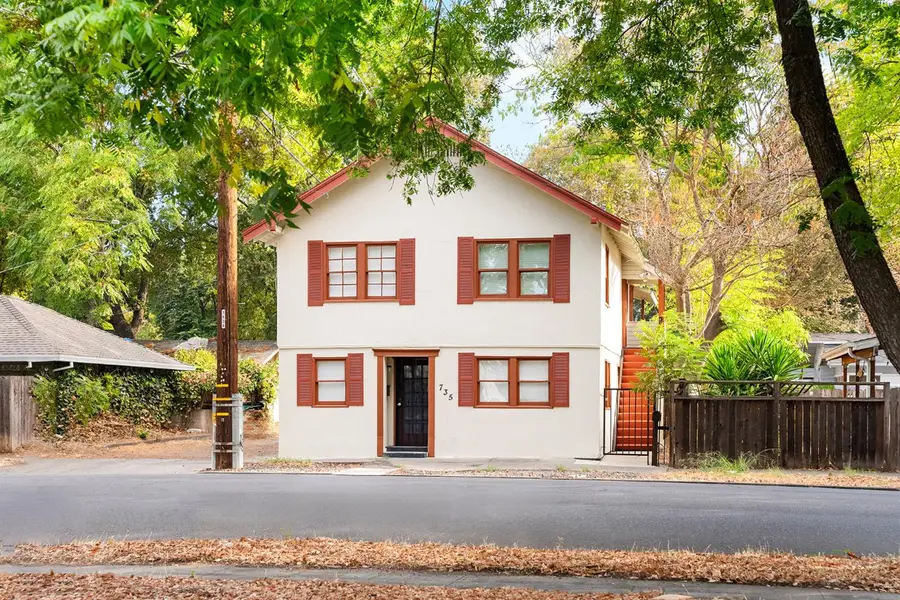 735 Pine Street, Chico, CA 95928 - #3