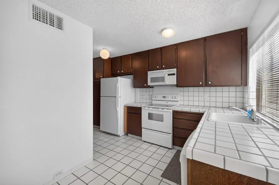 243 Hartnell Place, Sacramento, CA 95825 - #2