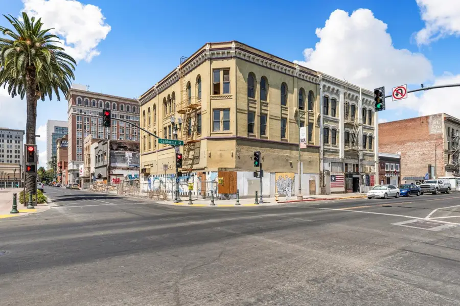 445 E Main Street, Stockton, CA 95202 - #2