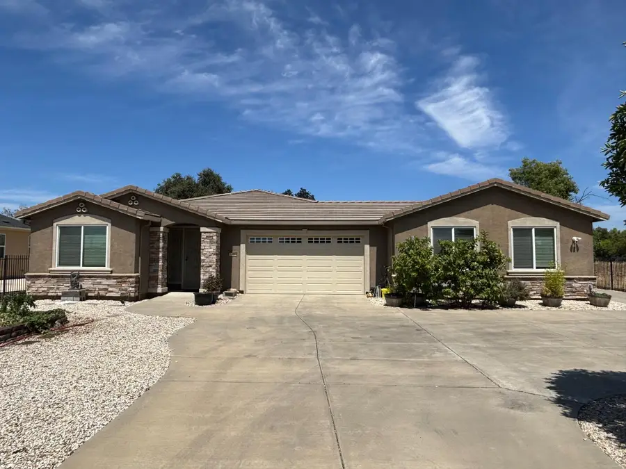 6407 Elder Creek Road, Sacramento, CA 95824 - #2