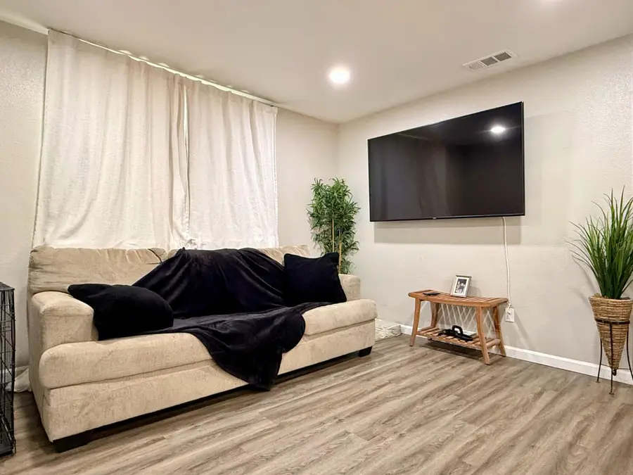 1004 Middlecoff Avenue, Modesto, CA 95351 - #3