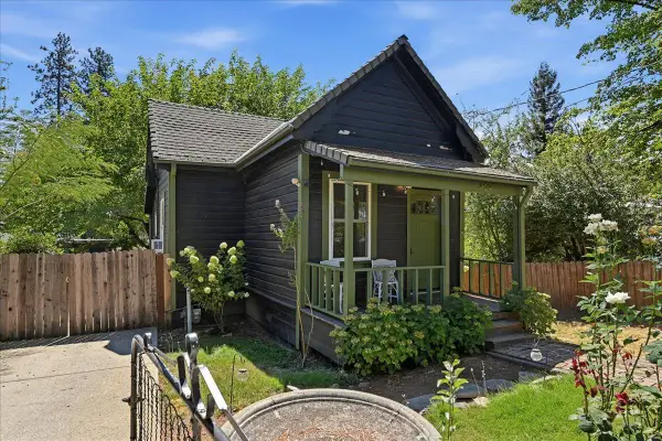 623 Brighton Street, Grass Valley, CA 95945