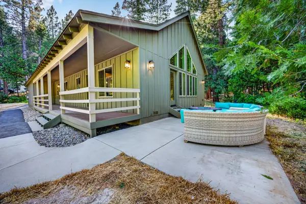 2780 Chinook Way, Dorrington, CA 95223