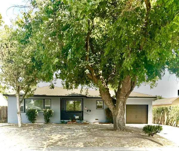 208 Parry Avenue, Modesto, CA 95354