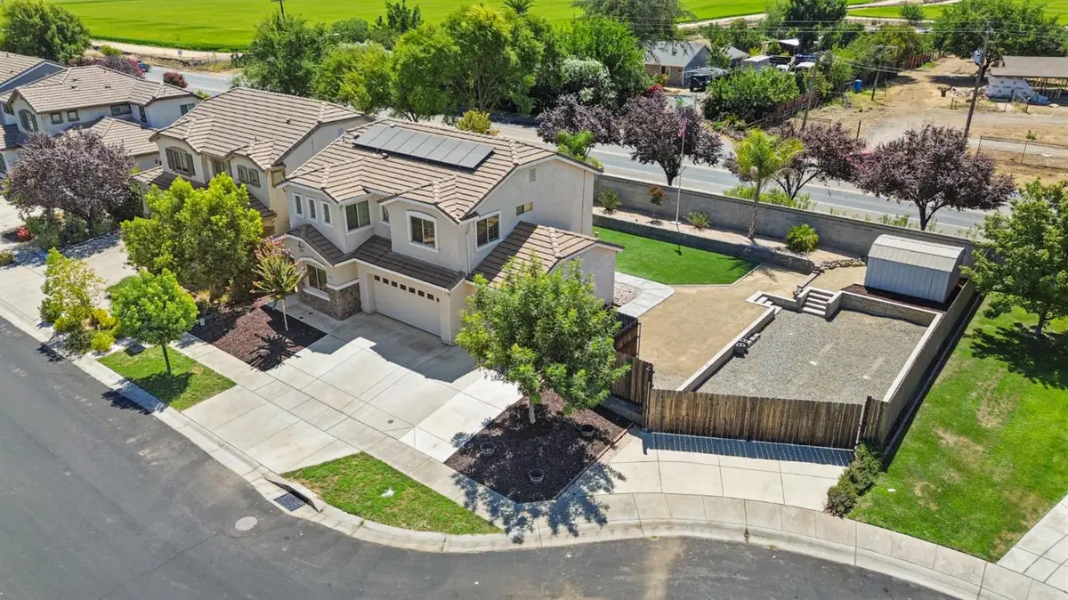 2146 Cling Dr, Marysville, CA 95901 - #1