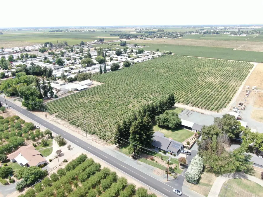 4901 E Woodbridge Road, Acampo, CA 95220 - #3