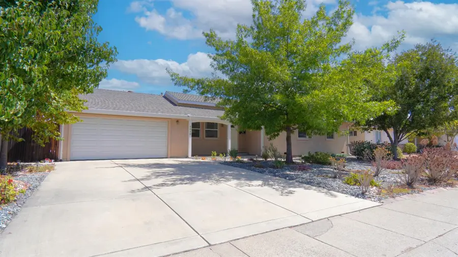 5016 J Parkway, Sacramento, CA 95823 - #2