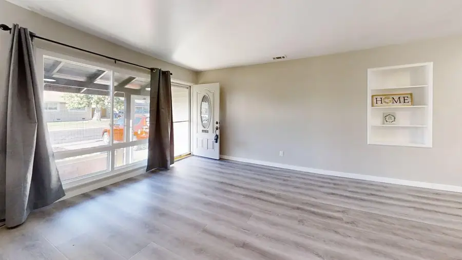 2034 Edwin Way, Sacramento, CA 95825 - #2