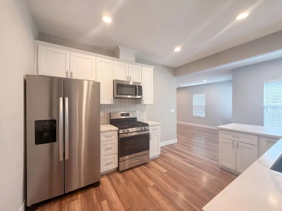 3210 San Jose Way, Sacramento, CA 95817 - #2
