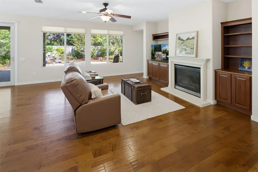 902 Coachman Lane, Lincoln, CA 95648 - #2