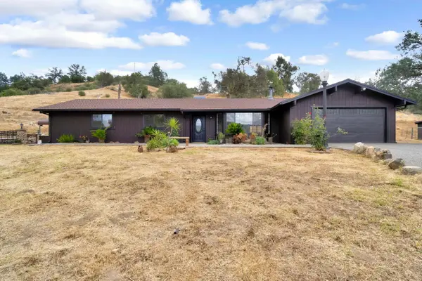 23328 Granite Creek Lane, Clovis, CA 93619