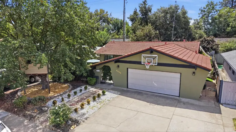 3846 Breuner Avenue, Sacramento, CA 95819 - #2