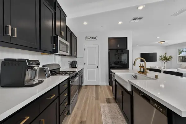 4428 Sierra Pine Way, Rocklin, CA 95677