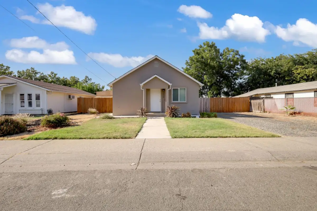 255 Del Monte Avenue, Yuba City, CA 95991 - #1