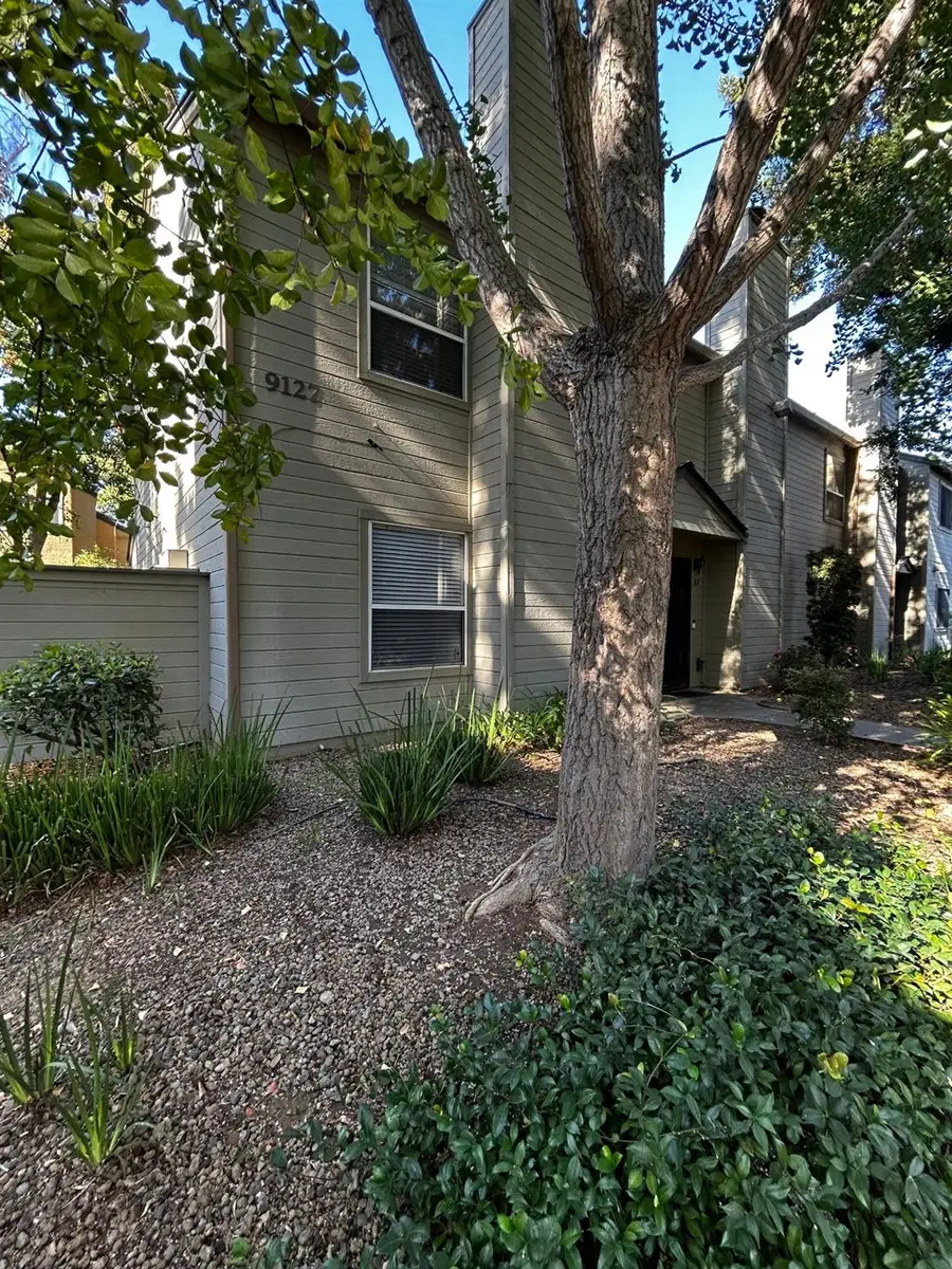 9127 Newhall Drive #31, Sacramento, CA 95826 - #3
